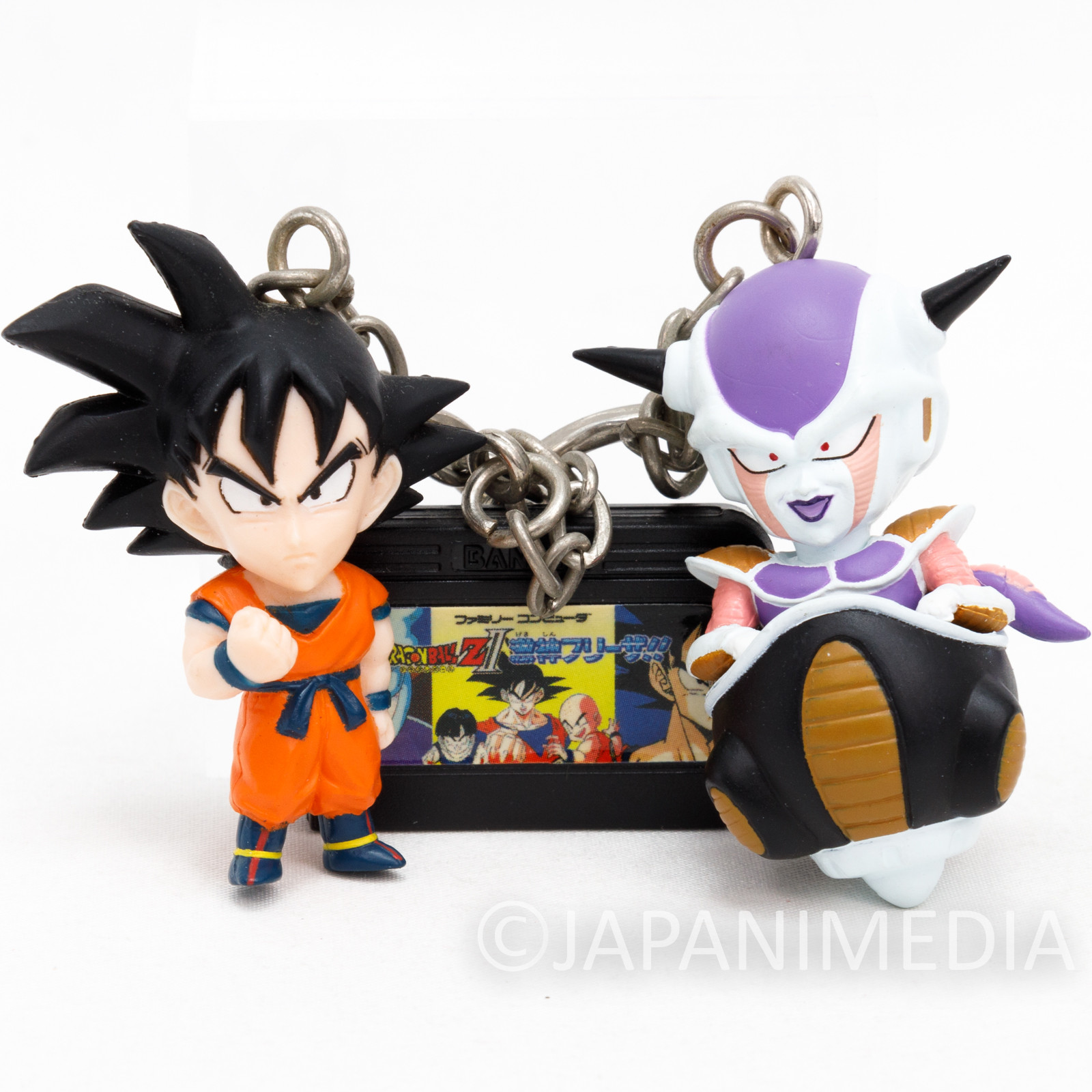 Dragon Ball Z Gokou & Freeza & Famicom Cassette Figure Keychain Banpresto 2