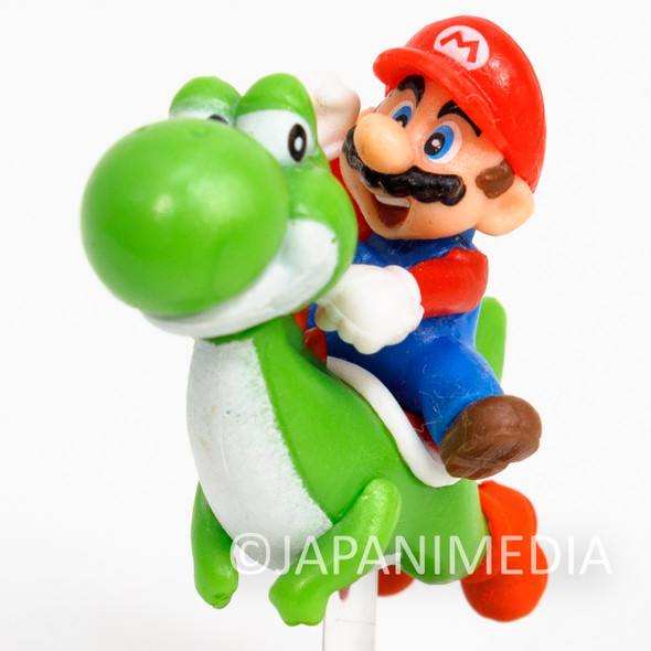 Super Mario Bros. MARIO on Yoshi Miniature Figure Choco-Egg Nintendo NES Japanimedia Store FRONT
