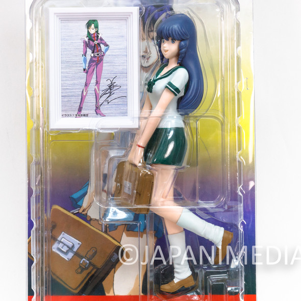 Macross Lynn Minmay School ver. 1/6 PVC HiQuality Figure 10" Red's