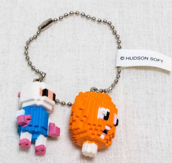 BOXLEBEL Famicom Character Figure Key Chain Bomberman Hudson JAPAN NES Japanimedia Store FRONT
