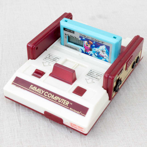 Nintendo Famicom Type Figure Alarm Clock Ice Climber Ver. Banpresto JAPAN Japanimedia Store FRONT