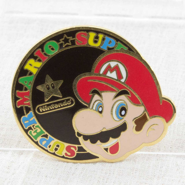 Club Nintendo Super Mario Bros. Pins Famicom NES NINTENDO JAPAN Japanimedia Store FRONT