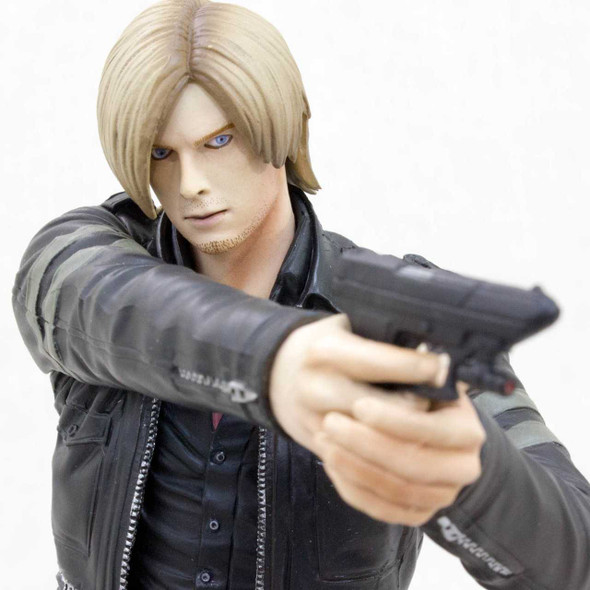 RESIDENT EVIL Biohazard Leon S. Kennedy Capcom Figure Builder JAPAN GAME Japanimedia Store FRONT