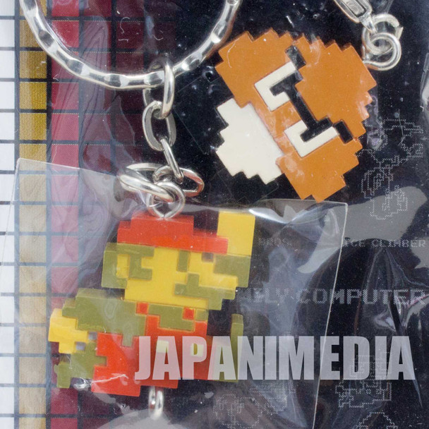 RARE! Super Mario Bros. Twin Keyholder Chain Figure Famicom NES NINTENDO JAPAN 2 Japanimedia Store FRONT