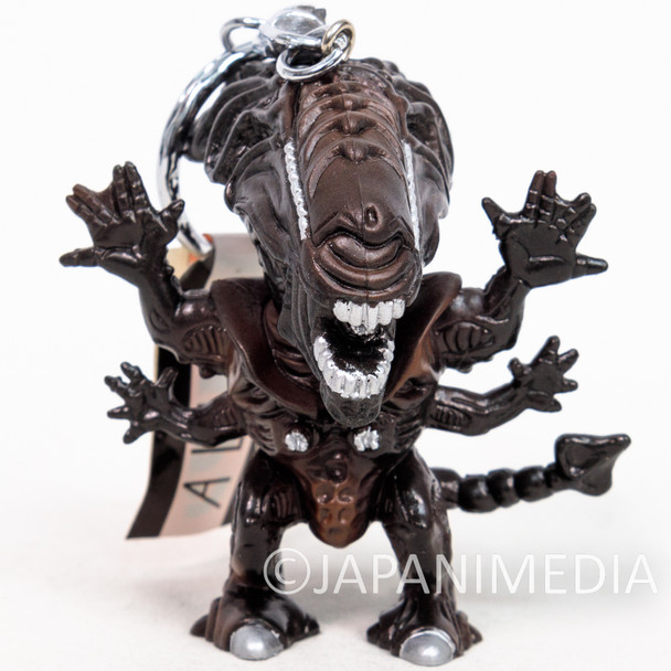 Retro RARE! ALIEN Queen Figure Keychain #6 Japanimedia Store FRONT