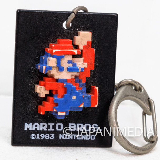 Retro Mario Bros. Dot Mascot Keychain Banpresto NES FAMICOM Japanimedia Store Front