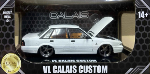 Holden VL Calais Metallic White