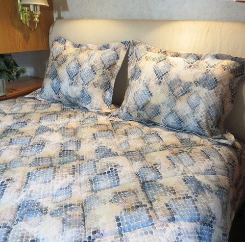 Set includes bedspread and matching quilted shams