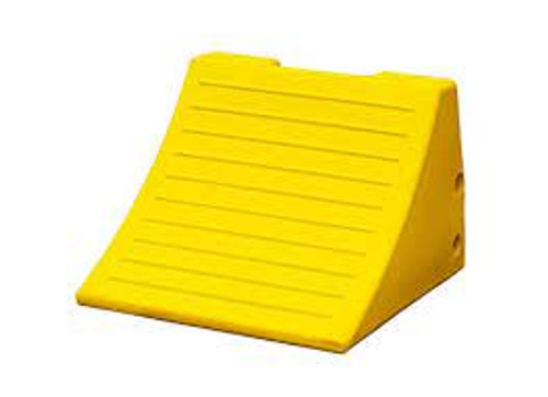 Cales-roue résistants, Polyuréthane, Jaune sécurité, 15-1/10" x 15" x 11" Cales-roue résistants, Polyuréthane, Jaune sécurité, 15-1/10" x 15" x 11"