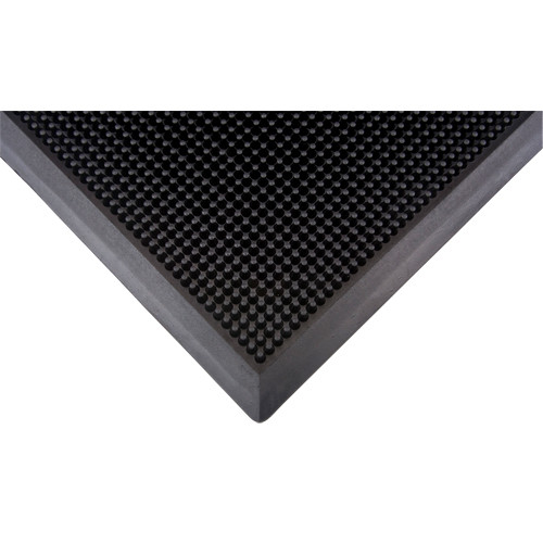 Tapis extérieur en caoutchouc avec motif texturé, 3' x 6', noir Tapis extérieur en caoutchouc avec motif texturé, 3' x 6', noir