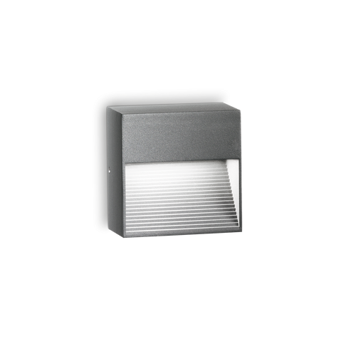 IUX122045
