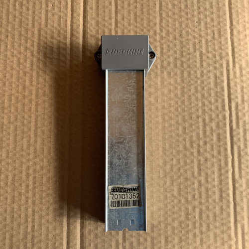 ZUC70101352