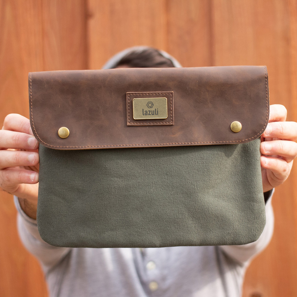 Pismo Pouchâ„¢ (FOB Canada)