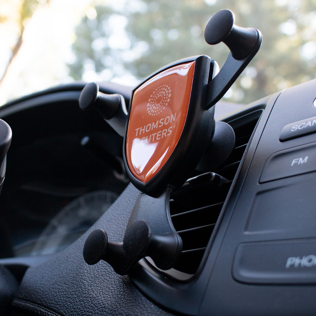 Gravitis™ Wireless Car Charger