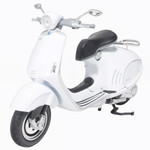NewRay 1:12 Scale Toy Vespa 946