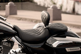 Mustang Wide Tripper Black/Diamond Passenger Pillion Seat (76695)