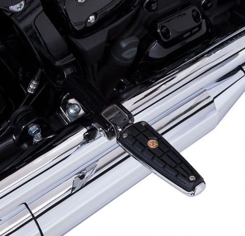 Ciro Footpeg/Floorboard Black Adaptors for '18-up Softails (60016)