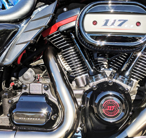 Ciro Chrome Diamond-Cut Crown Engine-Bolt Cap Set (70021)