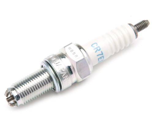 NGK Standard Series Spark Plug CR7EK (7546)