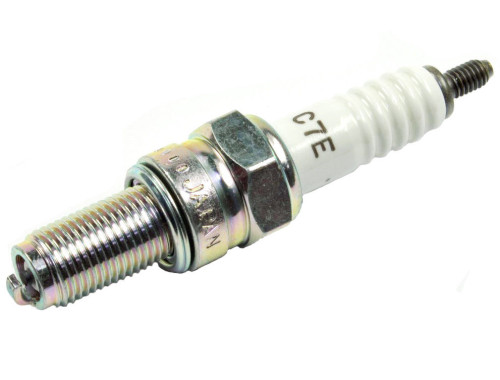 NGK Standard Series Spark Plug C7E (5096)