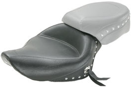 Mustang Wide Studded Solo Front Seat Black (76153)