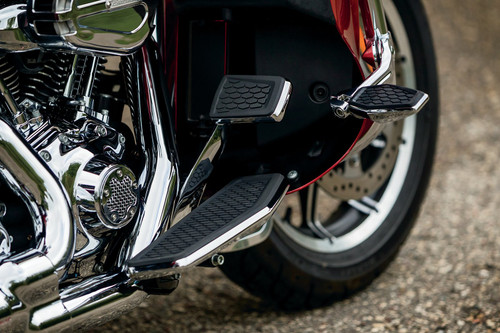 Kuryakyn Chrome Hex Driver Floorboards (5900)