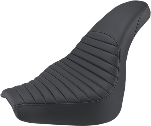 Saddlemen Profiler Tuck-n-Roll Black Seat '18-22 Breakout FXBR (818-31-148)