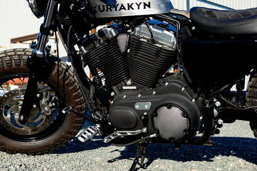 Kuryakyn Silver Dillinger Foot Pegs w/Adaptors (6666)