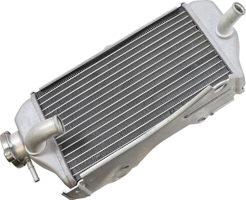 Moose Right Side Replacement OE Radiator (1901-0861)