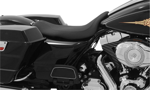 Mustang Runaround Solo Seat (76869)