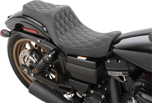 Drag Specialties Predator III Seat | Double Diamond w/Silver Stitch (0803-0603)