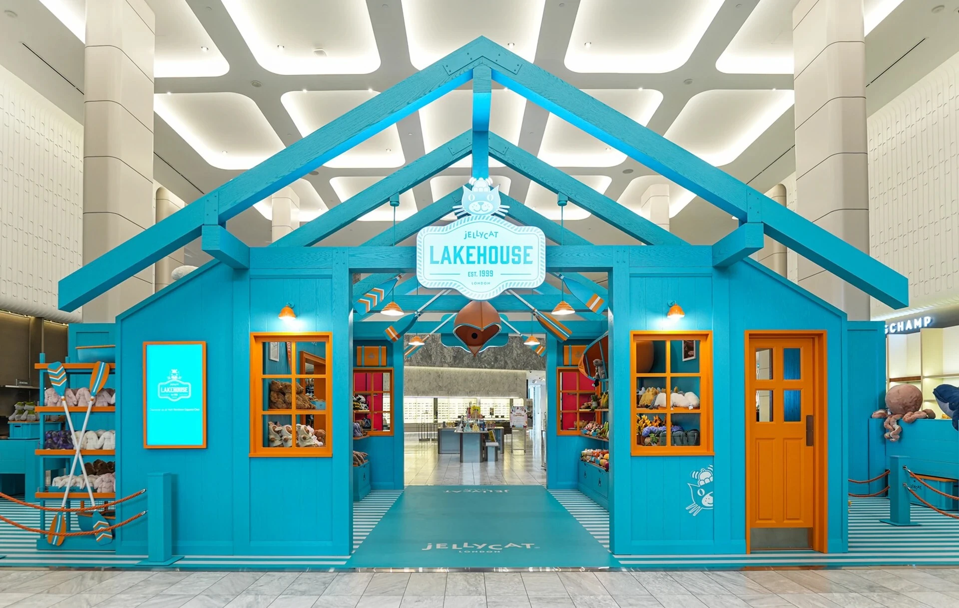 Jellycat Lakehouse, Holt Renfrew, Mississauga