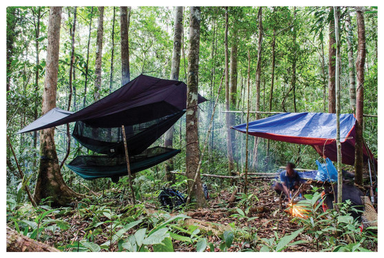 EXTRA LARGE RAIN FLY EXTRA LARGE RAIN FLY