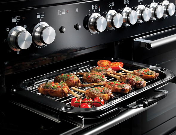 Deluxe glide-out grill™ with 4-way trivet