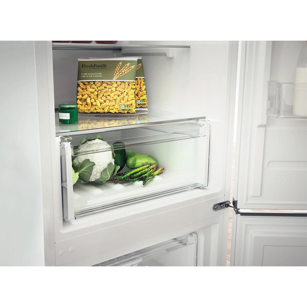 Hotpoint H1NT 821E W 1Freestanding Fridge Freezer - H1NT821EW1 Hotpoint H1NT 821E W 1Freestanding Fridge Freezer - H1NT821EW1