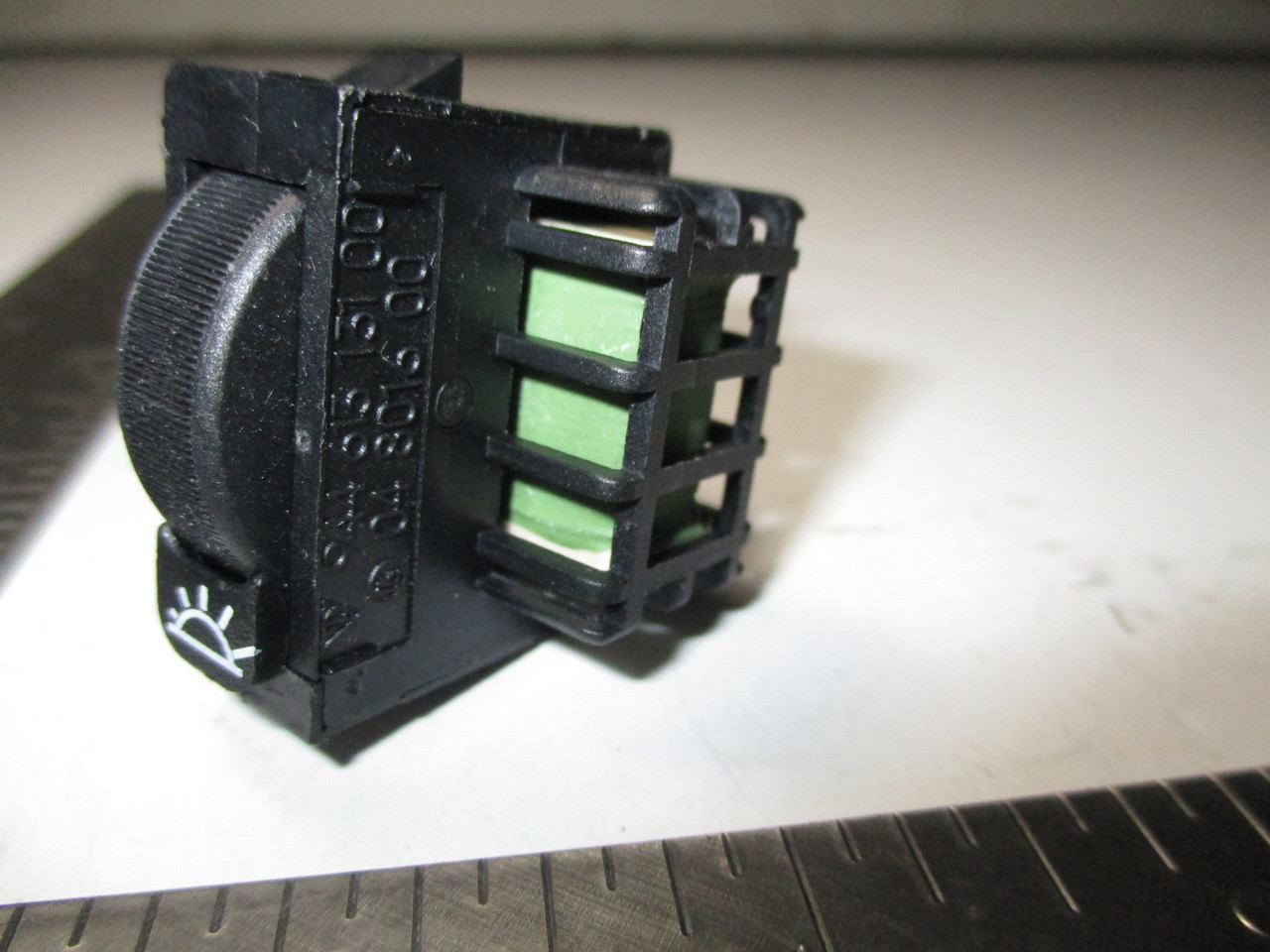 Dimmer Switch for dash lights 85/2 to 95 - 944 951 968