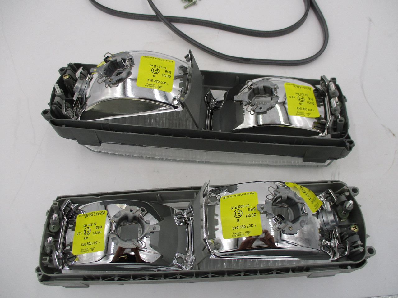 Fog Light Lens Pair European 944 Turbo 944S2 944online