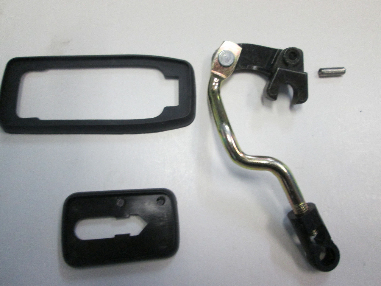 Inner Door Handle Linkage with seals 82 to 91 924s 944 951 944s2