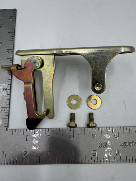 Upper hood lock all 968