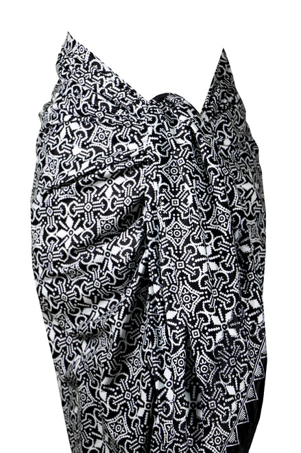 1 World Sarongs Female Traditional Batik Cotton Sarong in Black and White - Design 26