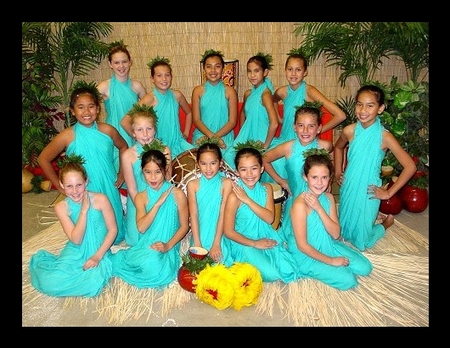 PUAHI'S POLYNESIAN DANCERS 2