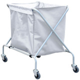 Carrito de ropa de hospital abierto