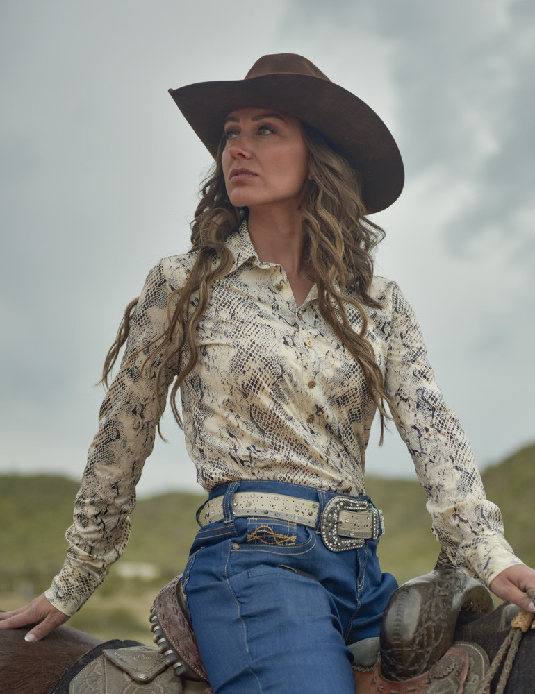 Cowgirl Tuff Logo Pullover