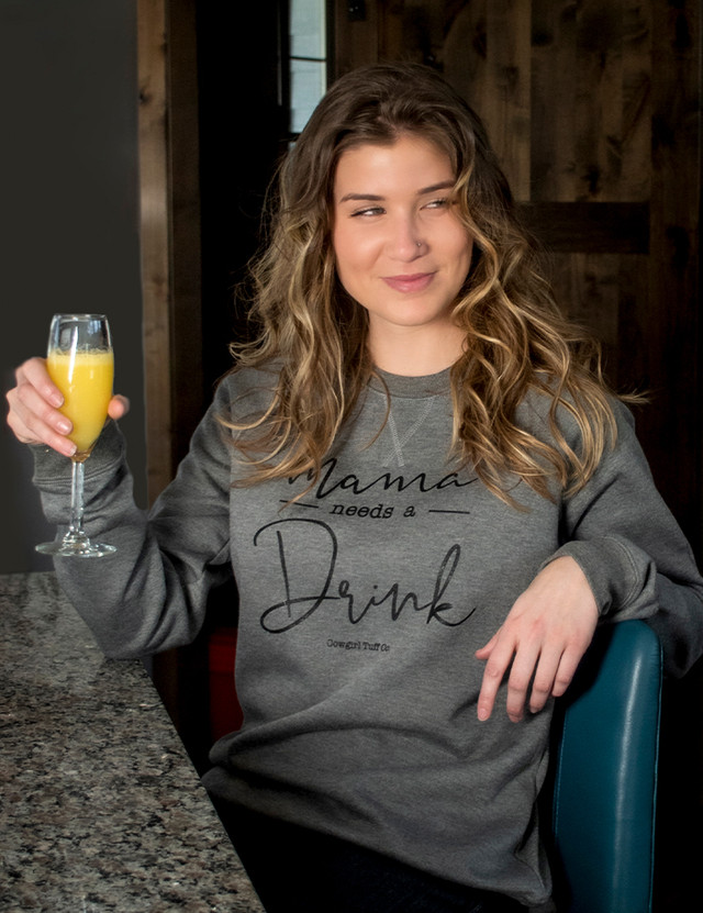 Mama Needs A Drink LADIES Fit Crew-Neck (Heather Gray)