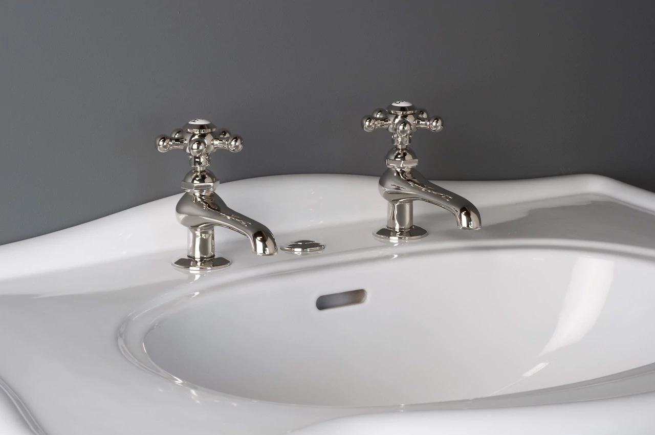 Antique-Style Faucet Set with 5-Spoke Handles