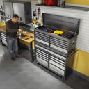 Gladiator® 30" (76.2 cm) Solid Shelf GAWA30SFRG