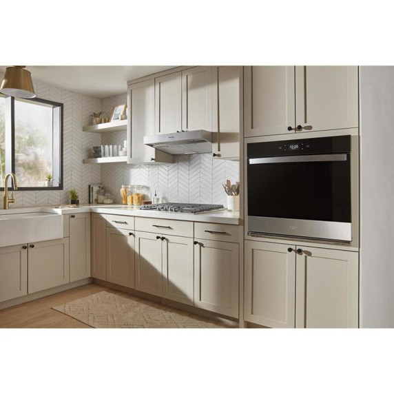 Whirlpool® 5.0 Cu. Ft. Single Wall Oven with Air Fry When Connected WOES5030LZ
