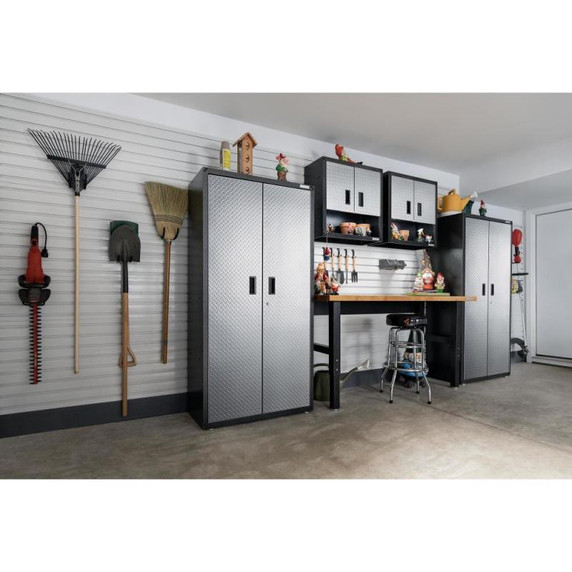 Gladiator® 6' (182.9 cm) Wide Adjustable Height Hardwood Workbench GAWB06HWEG