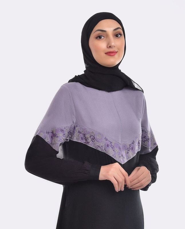 Black And Lilac Contrast Embroidered Jilbab.