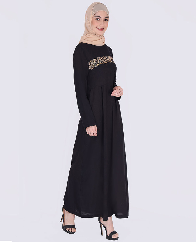 Black elegance embroidered abaya